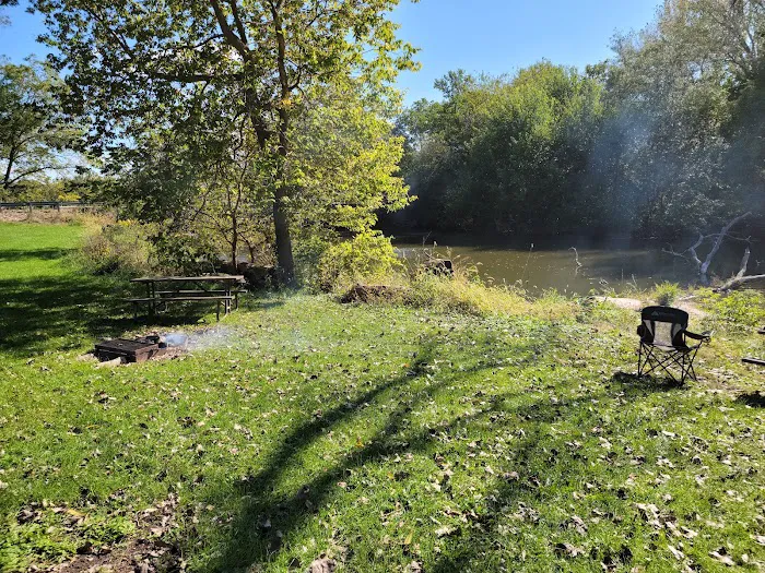 Hennepin Canal - Bridge 14 Campground 8