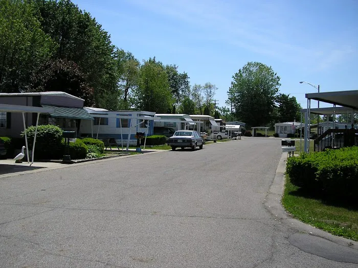 Four Seasons Manufactured Home Community 8