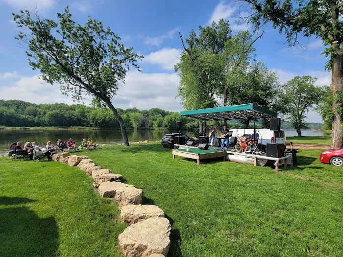 Trader's Island Campground 10