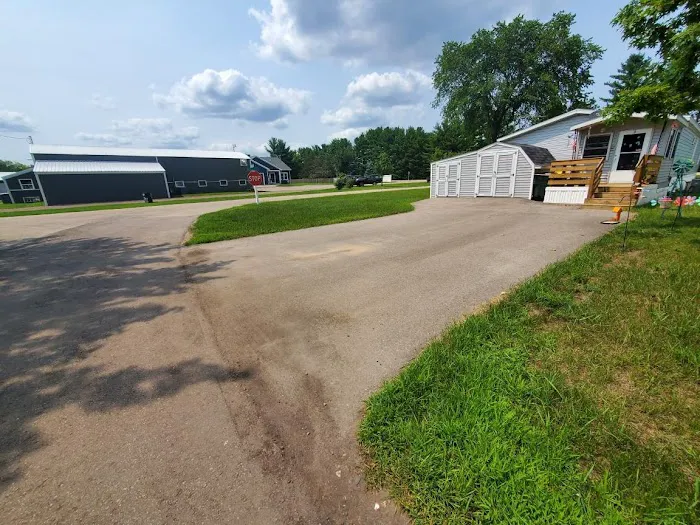 Mazomanie Mobile Home Park 5