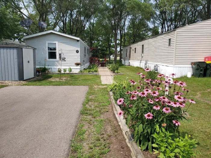 Mazomanie Mobile Home Park 2