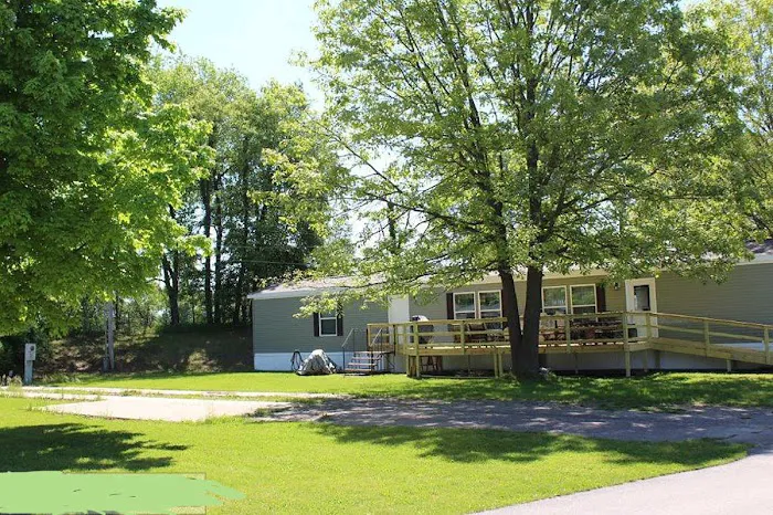 Country Club Crossing Mobile Home Community 5