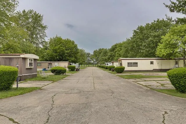 Carriage Estates Mobile Home Park - Bement 6