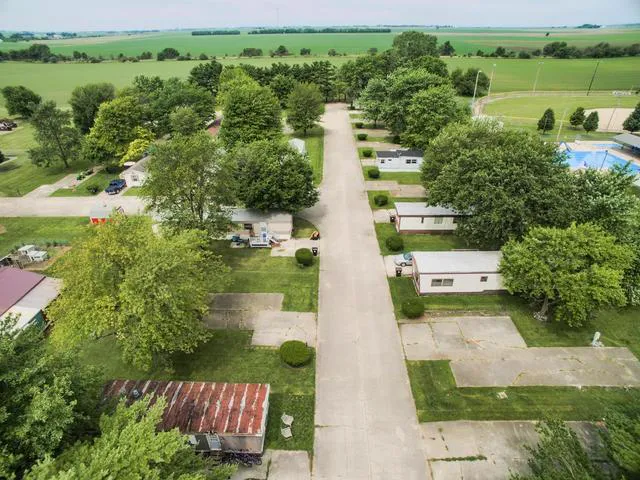 Carriage Estates Mobile Home Park - Bement 10