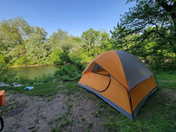 Sugar Creek Campground & Canoe Rentals 9