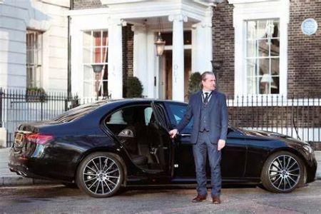 How to Travel in Style with Private Chauffeurs: The Ultimate Guide