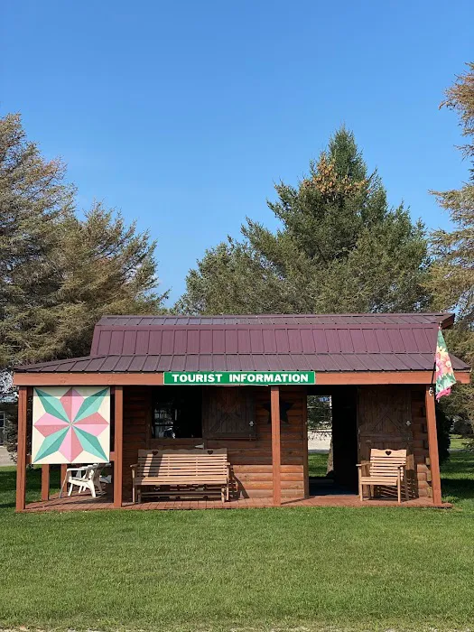 Shipshewana North Park Amish Log Cabin Lodging & Campground 3