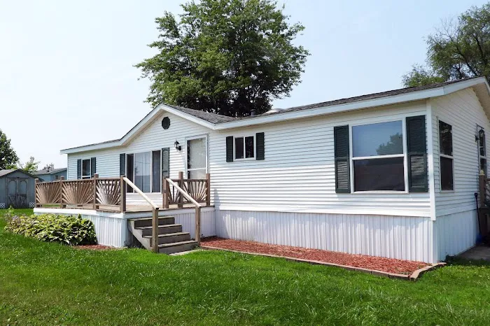 Hyde Park Manufactured Housing Community 8