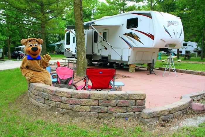 Jellystone Park Camp-Resort in Caledonia, WI 7