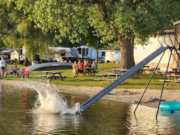 Hoeft's Resort & Campground 5