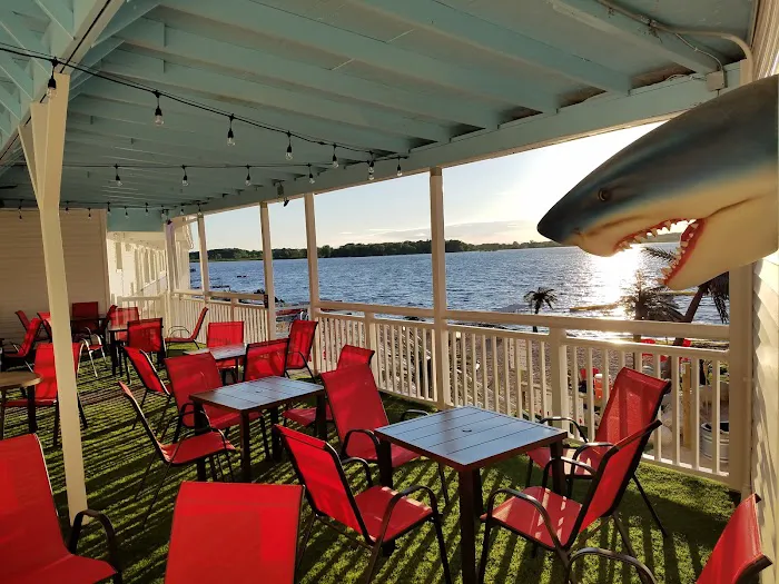 Tiki Beach Resort Rentals on Kettle Moraine Lake 9