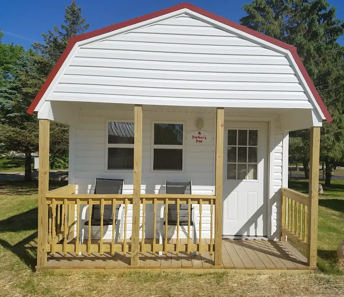 Tiki Beach Resort Rentals on Kettle Moraine Lake 7