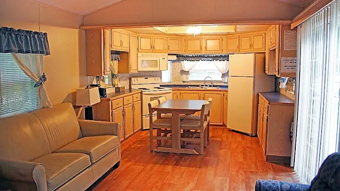 Baraboo RV Resort By Rjourney 10