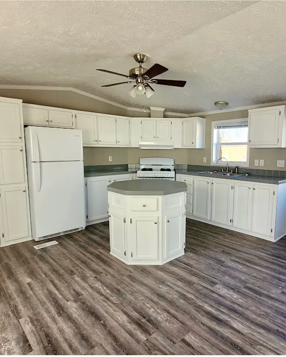 Taylorville Valley View Mobile Home Park 8