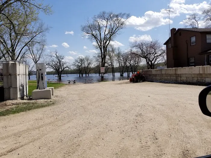 River of Lakes Campground & Resort 9