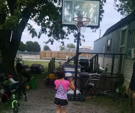 Lakeland Estates Mobile Home and RV Park