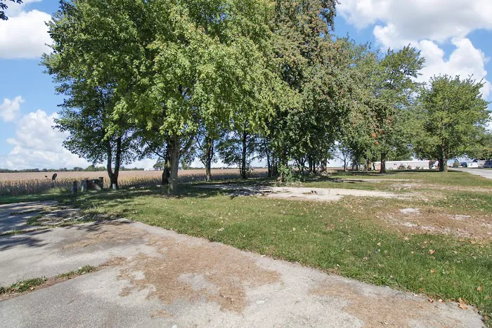 Lakeland Estates Mobile Home and RV Park 4