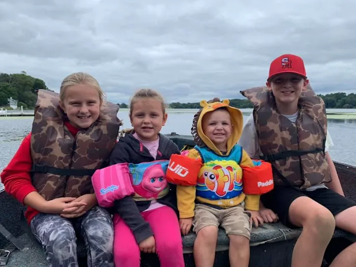 Buffalo Lake Camping Resort 10