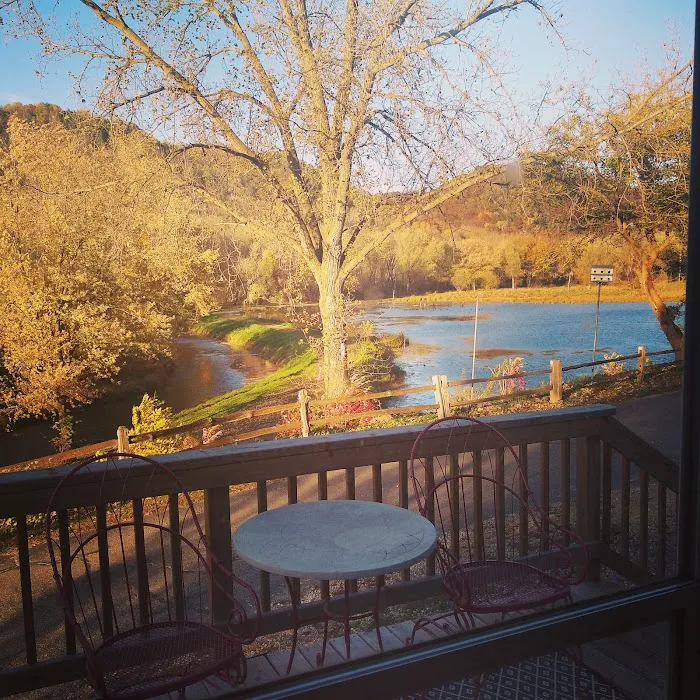 Mississippi Bend Campground & R.V. Park 9