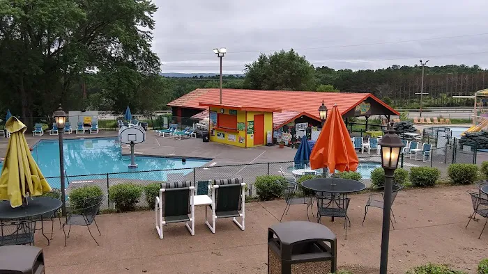 Jellystone Park™ Wisconsin Dells 6
