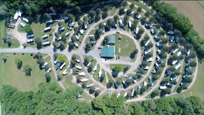 Country Roads Motorhome & RV Park 5