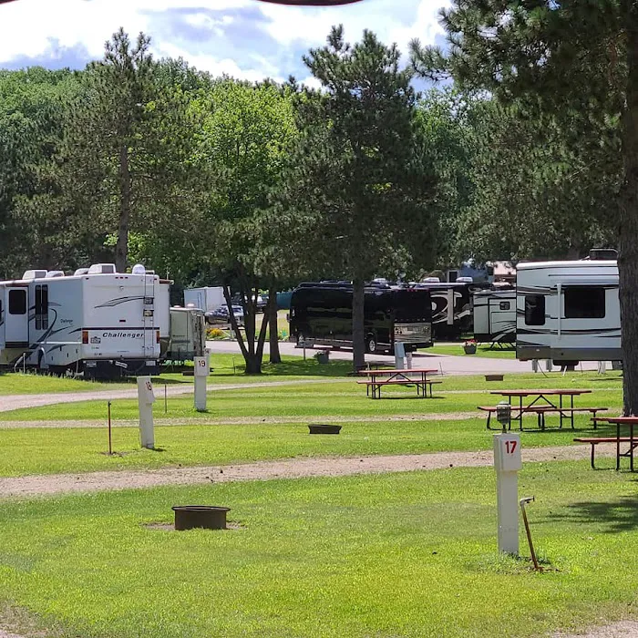 Country Roads Motorhome & RV Park 9