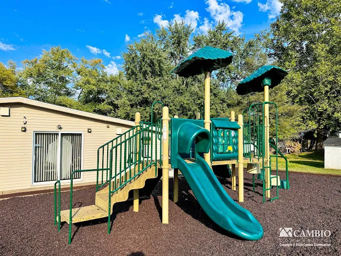 Colonial Manor Manufactured Home Community 6