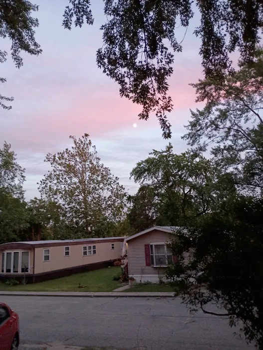 Colonial Manor Manufactured Home Community 4