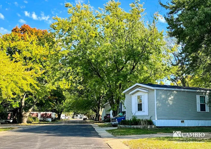 Colonial Manor Manufactured Home Community 1