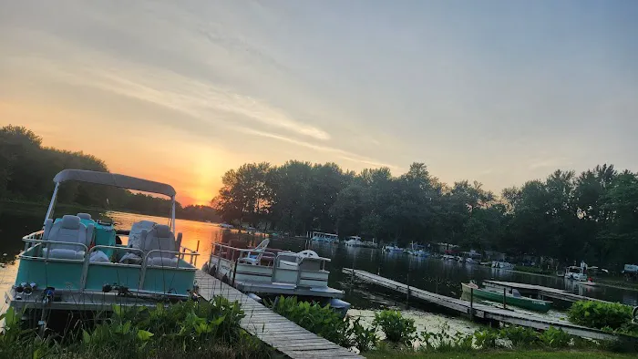 Story Lake Resort 3