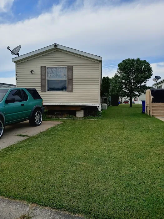 Woodlake Estates Manufactured Home Community 4