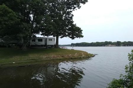 Lake Mattoon Campground & Marina