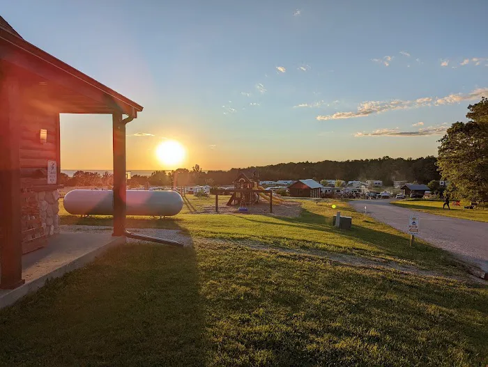 Lakeview RV Park and Cabins 4