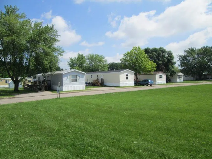 Edison Estates Mobile Home Park 10