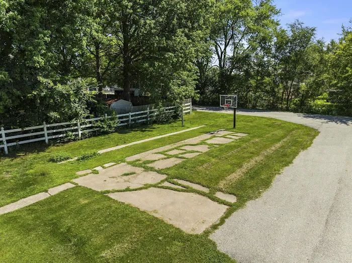 Meadowbrook Mobile Home Community 7