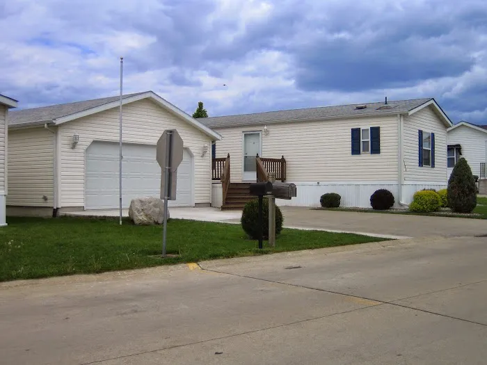 Grand View Village 10