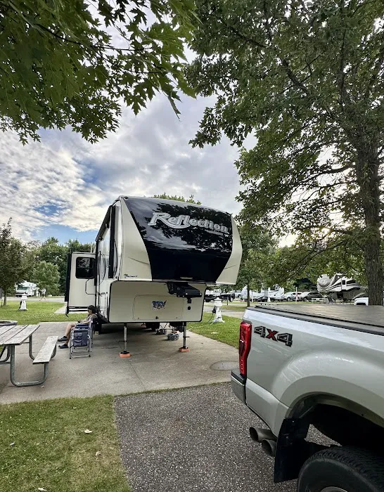 Markin Glen Campgrounds 10