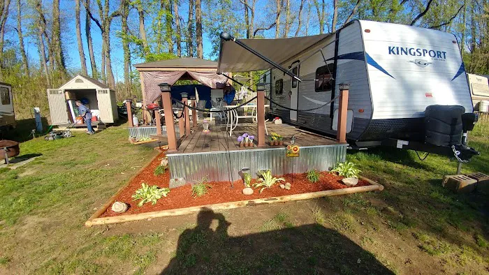 Schnable Lake Family Campground 5