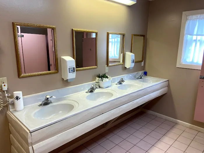 Fireside Resort RV Park 10