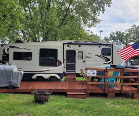 Silver Lake RV & MH Estates