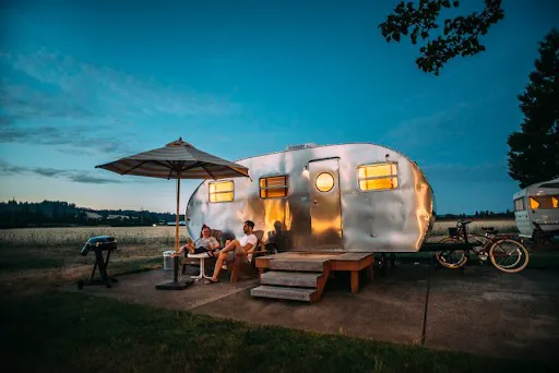 GloWood Campground 4
