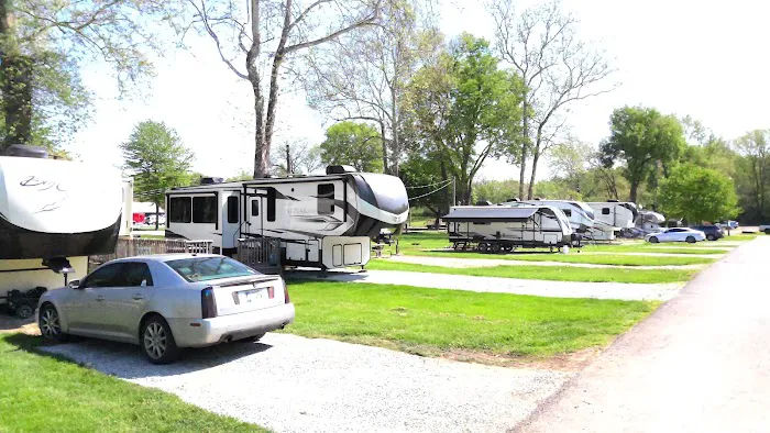 Muncie RV Resort by Rjourney 5