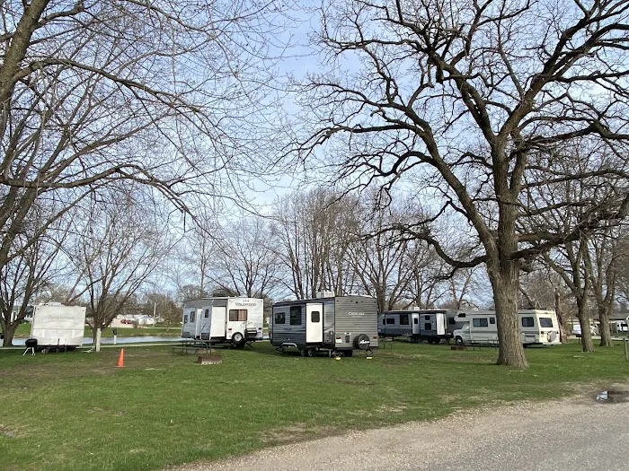 Quasky Veteran’s Memorial Campground 10