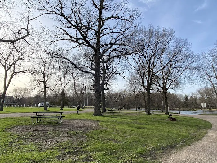 Quasky Veteran’s Memorial Campground 9