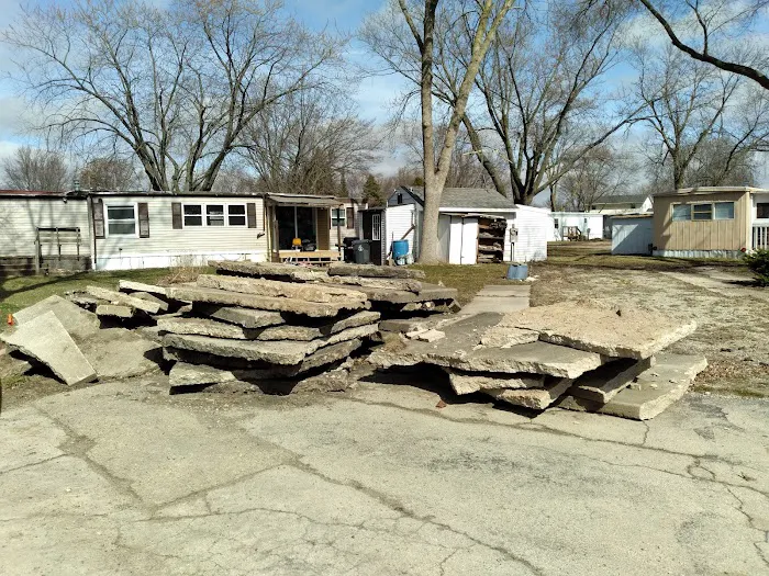 Hickory Lane Manufactured Home Community 2