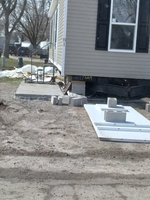 Hickory Lane Manufactured Home Community 5
