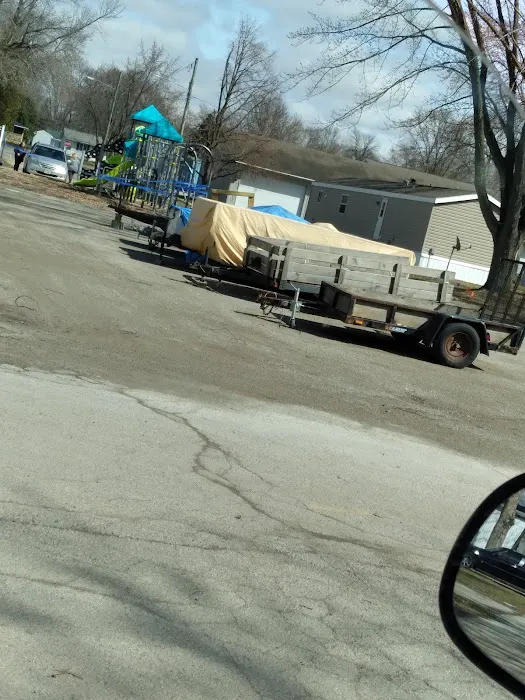 Hickory Lane Manufactured Home Community 4