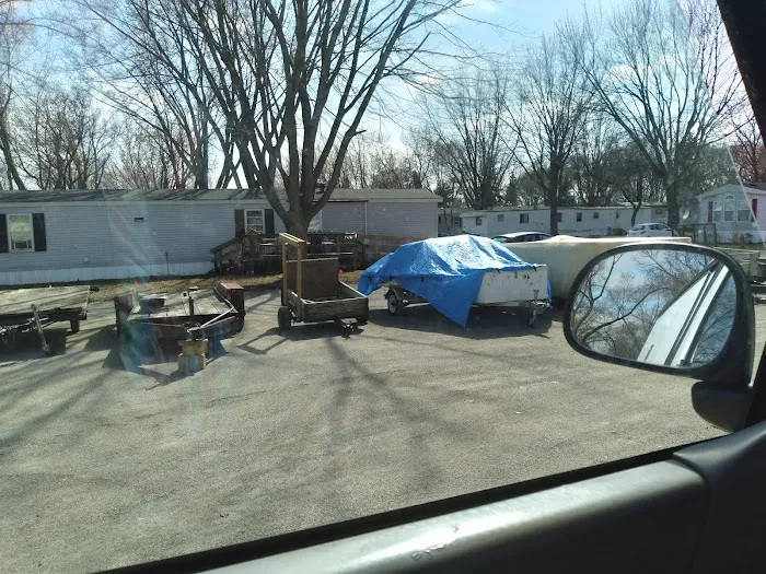 Hickory Lane Manufactured Home Community 8
