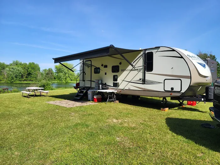 Hucklberry Acres Campground & Huck's Sports Grill 1