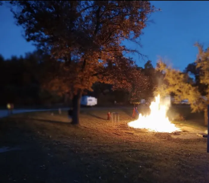 Anthony’s Bar & Grill / Coloma Campground 5